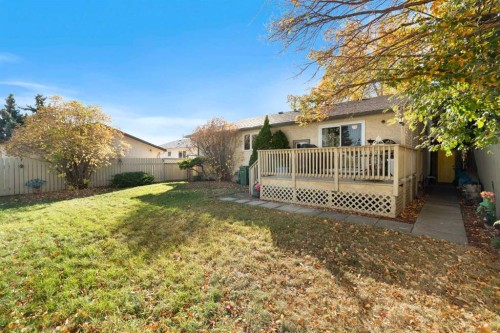 212 Whiteview Bay Ne, Calgary, AB 