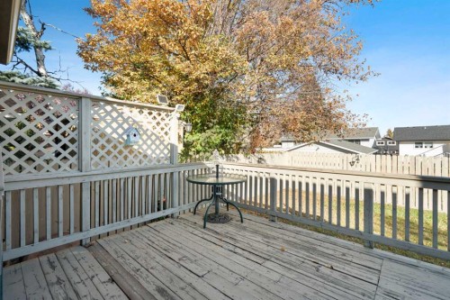 212 Whiteview Bay Ne, Calgary, AB 