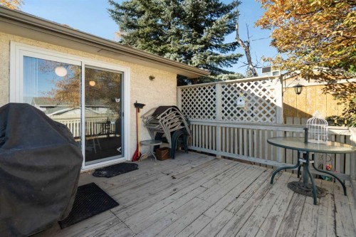 212 Whiteview Bay Ne, Calgary, AB 