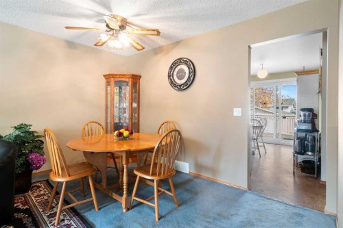 212 Whiteview Bay Ne, Calgary, AB 