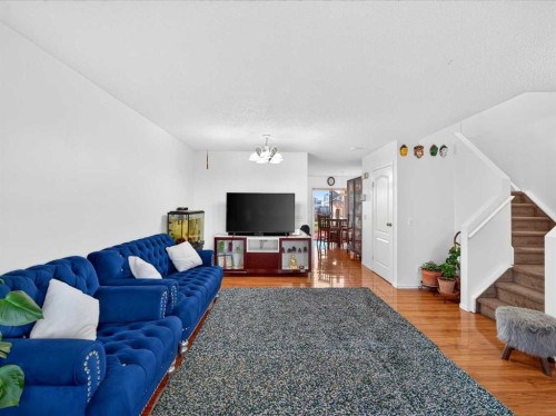 421 Martindale Drive Ne, Calgary, AB 