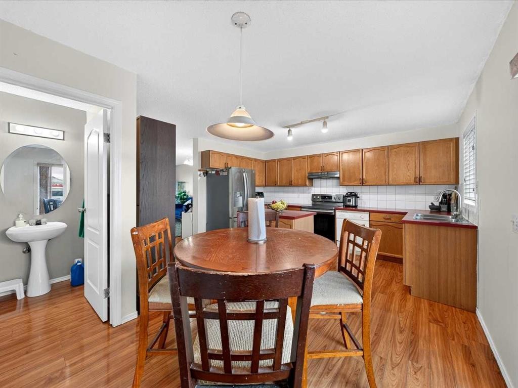 421 Martindale Drive Ne, Calgary, AB