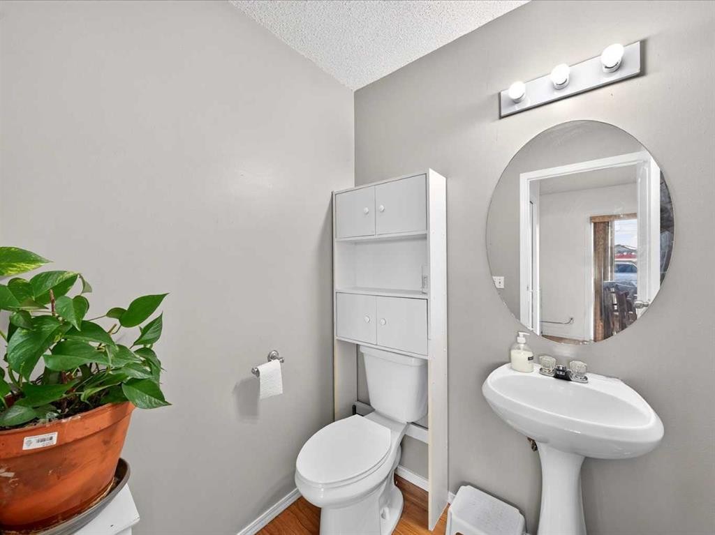 421 Martindale Drive Ne, Calgary, AB