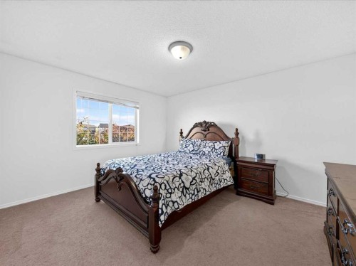 421 Martindale Drive Ne, Calgary, AB 