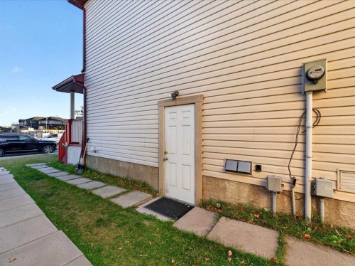 421 Martindale Drive Ne, Calgary, AB 