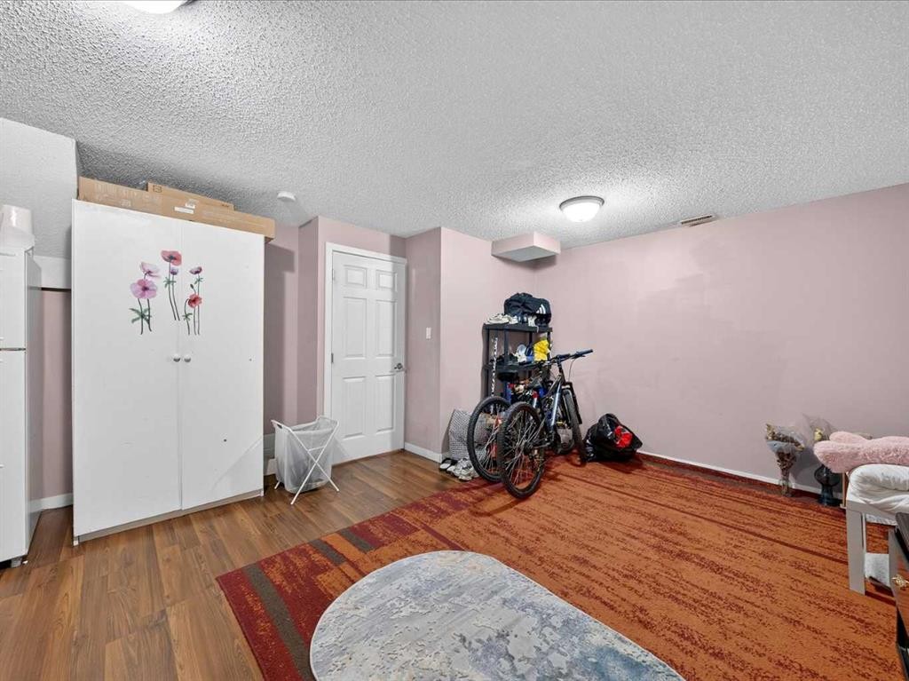 421 Martindale Drive Ne, Calgary, AB