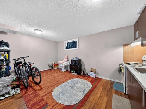 421 Martindale Drive Ne, Calgary, AB 