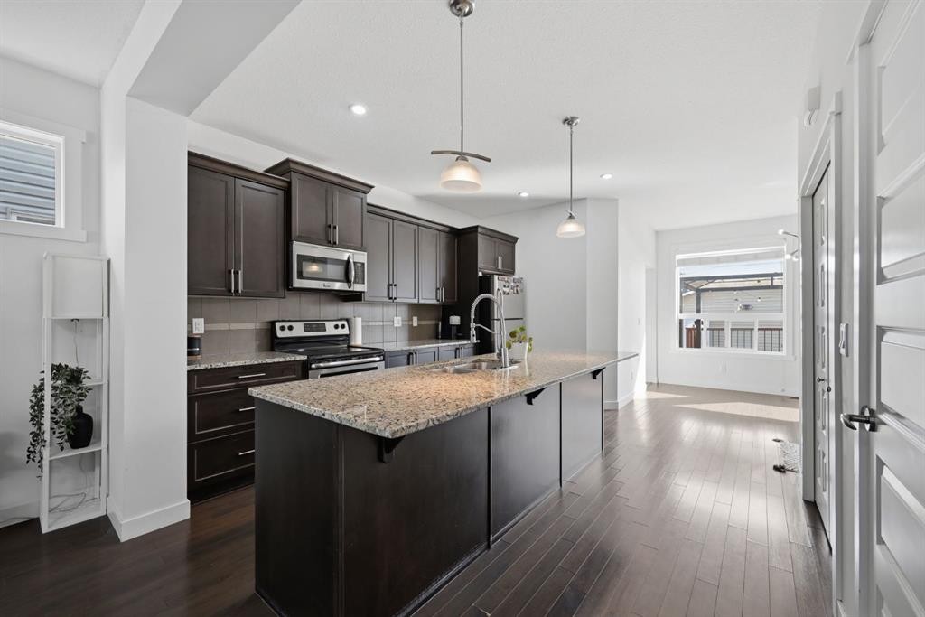 1843 Reunion Boulevard Nw, Airdrie, AB