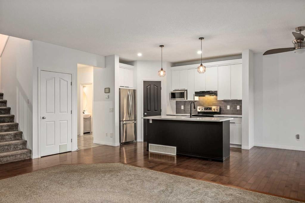 5 Copperpond Link Se, Calgary, AB