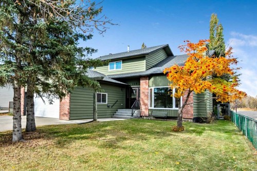 149 WOODHAVEN Drive  Okotoks, AB T1S 1L5