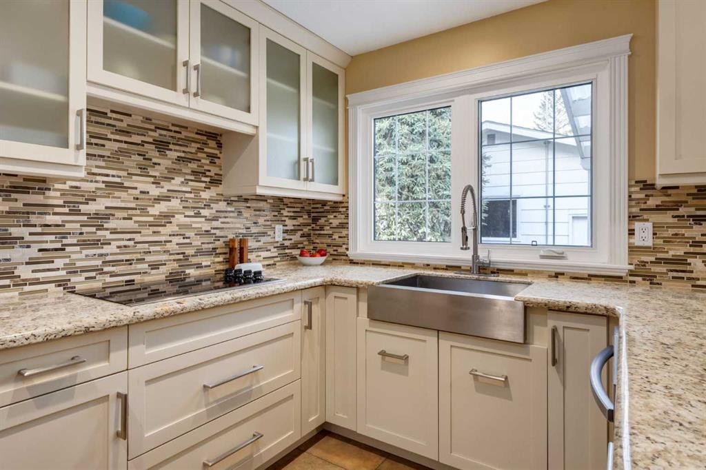 10723 Maplebend Drive Se, Calgary, AB