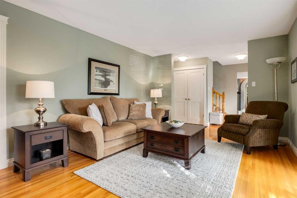 10723 Maplebend Drive Se, Calgary, AB