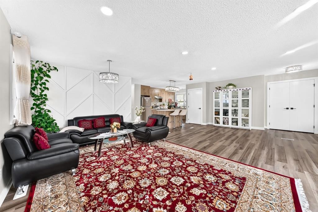 135 Whiteview Close Ne, Calgary, AB