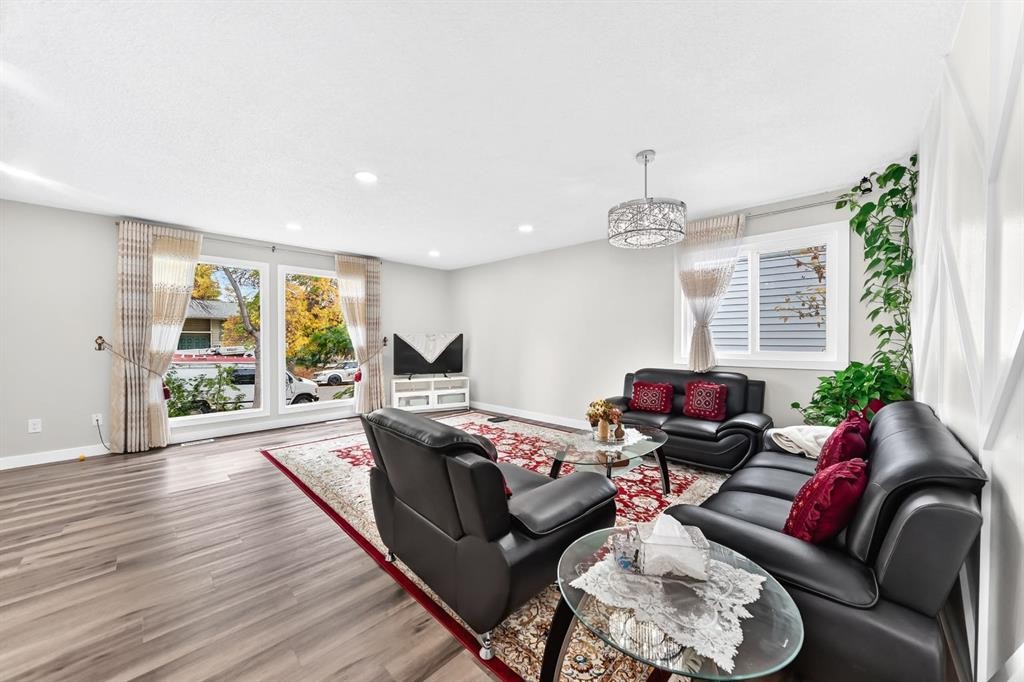135 Whiteview Close Ne, Calgary, AB