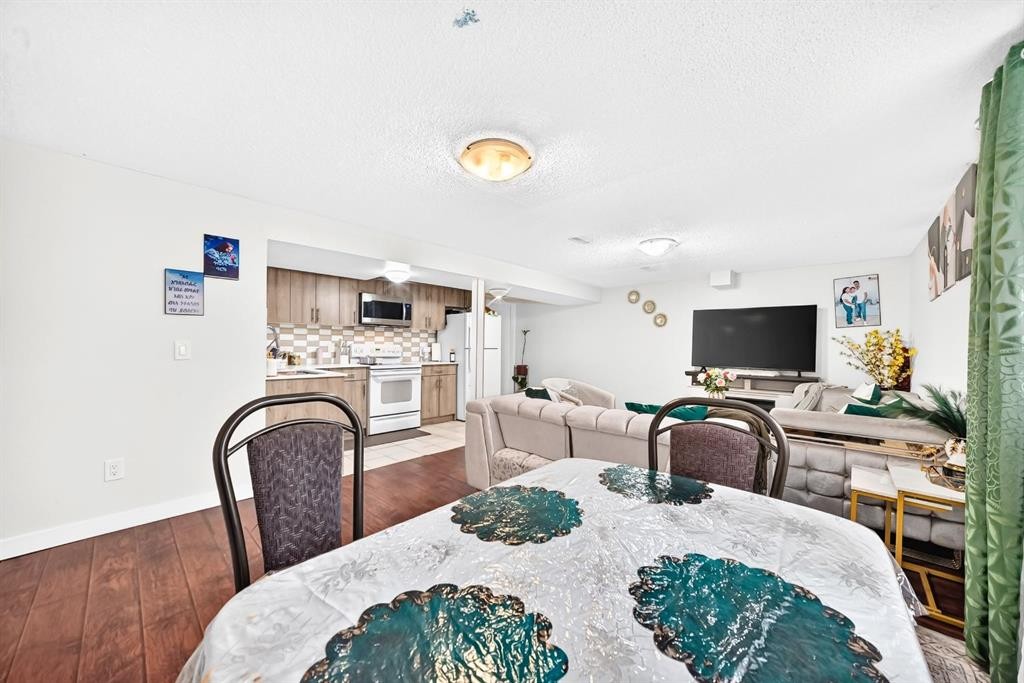 135 Whiteview Close Ne, Calgary, AB