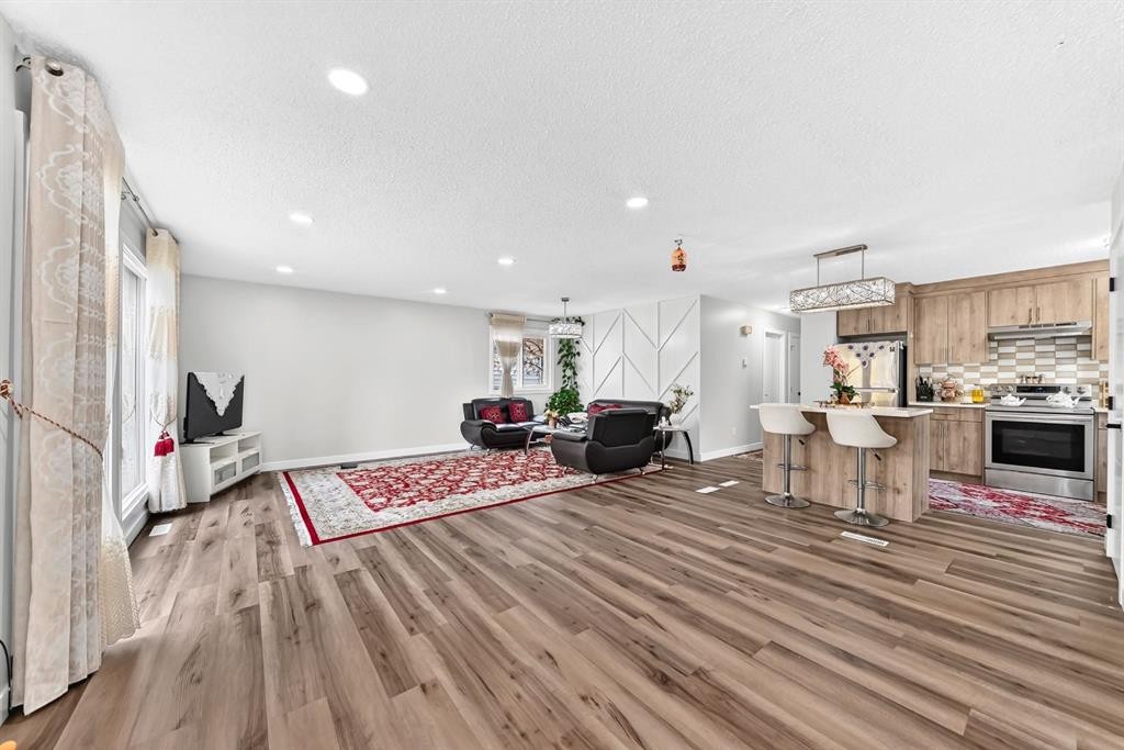 135 Whiteview Close Ne, Calgary, AB