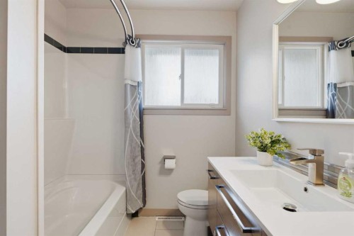 6352 Travois Crescent Nw, Calgary, AB 