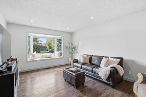 6352 Travois Crescent Nw, Calgary, AB 