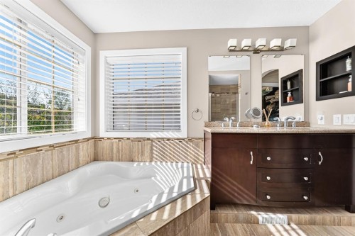 255 Edgebrook Park Nw, Calgary, AB 