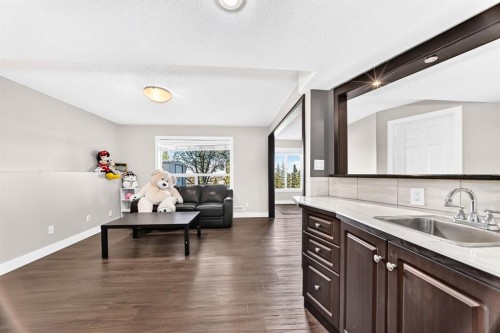 255 Edgebrook Park Nw, Calgary, AB 