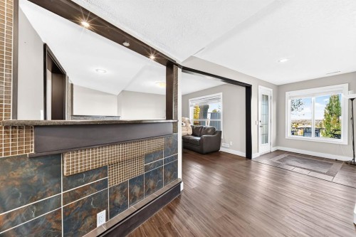 255 Edgebrook Park Nw, Calgary, AB 