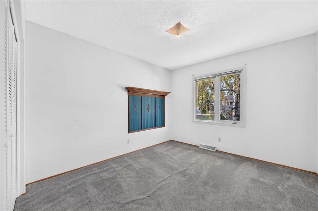 637 Willowburn Crescent Se, Calgary, AB
