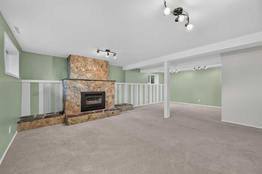 637 Willowburn Crescent Se, Calgary, AB