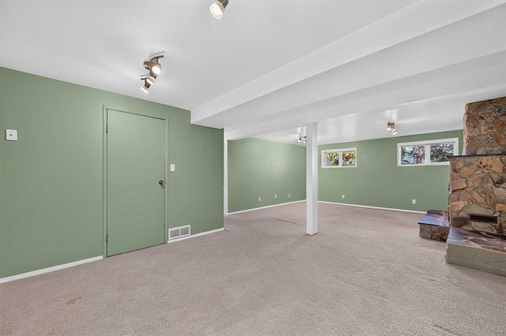 637 Willowburn Crescent Se, Calgary, AB