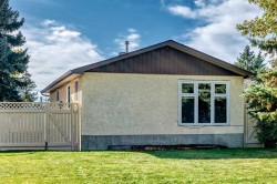 3432 31A Avenue SE Calgary, AB T2B 0J1