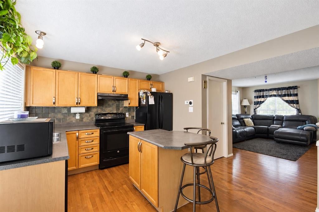 29 Elgin Mews Se, Calgary, AB