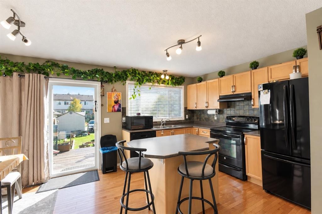 29 Elgin Mews Se, Calgary, AB