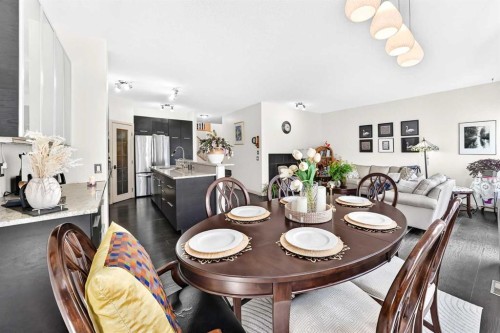 25 Discovery Ridge Hill Sw, Calgary, AB 