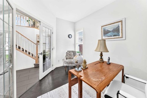 25 Discovery Ridge Hill Sw, Calgary, AB 