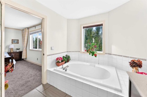 25 Discovery Ridge Hill Sw, Calgary, AB 