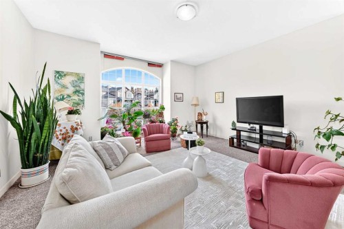25 Discovery Ridge Hill Sw, Calgary, AB 