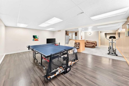 25 Discovery Ridge Hill Sw, Calgary, AB 