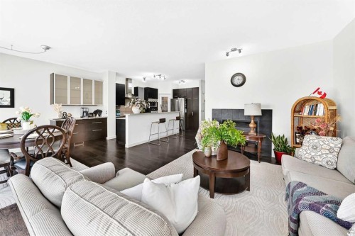 25 Discovery Ridge Hill Sw, Calgary, AB 