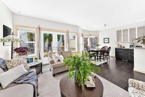 25 Discovery Ridge Hill Sw, Calgary, AB 