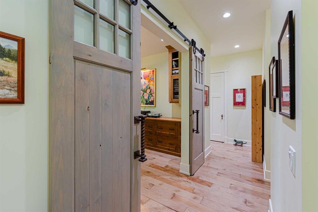 5960 Bow Crescent Nw, Calgary, AB