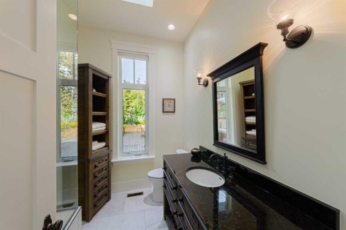 5960 Bow Crescent Nw, Calgary, AB 