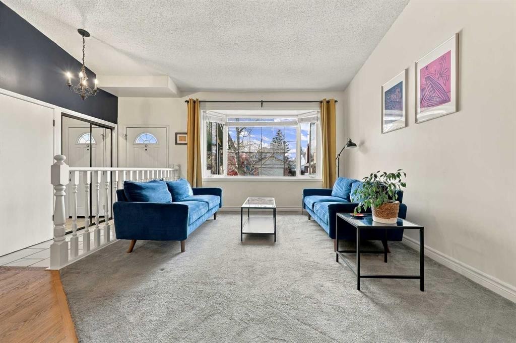 71 Hawkhill Way Nw, Calgary, AB
