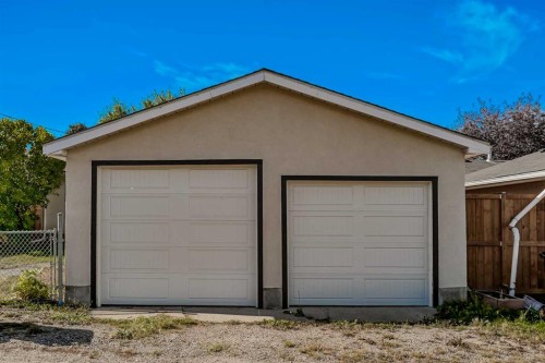 9532 Allison Drive Se, Calgary, AB 