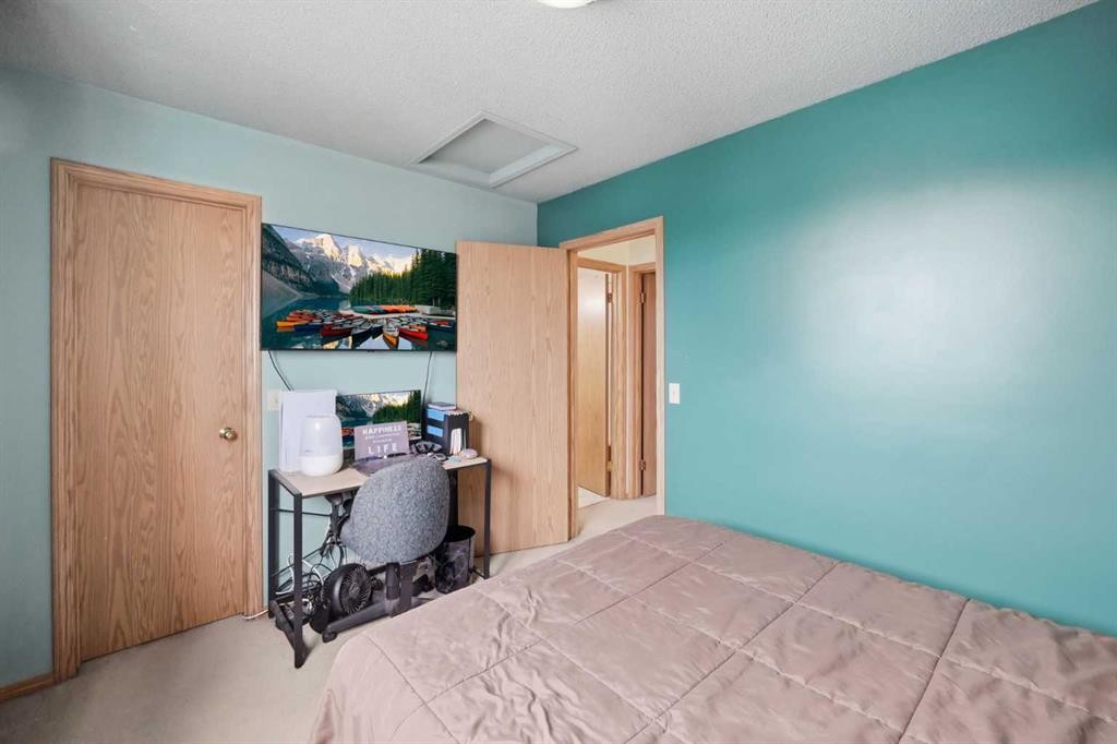 37 Appleside Close Se, Calgary, AB