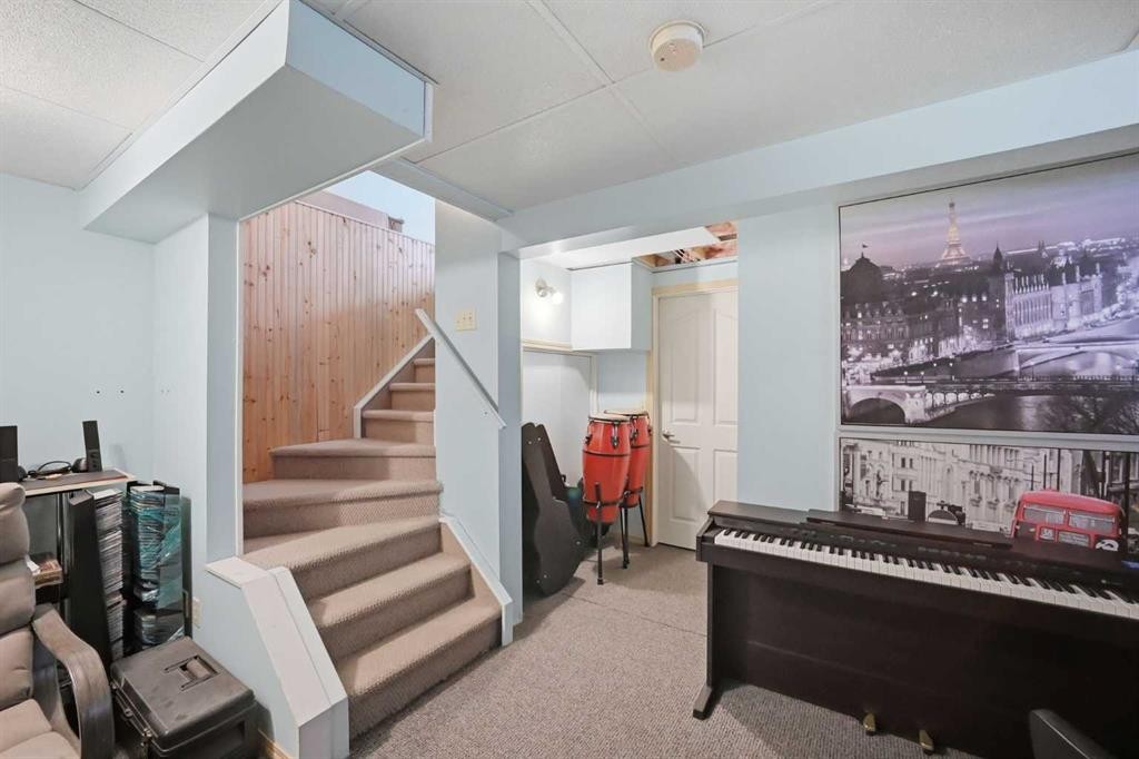 37 Appleside Close Se, Calgary, AB