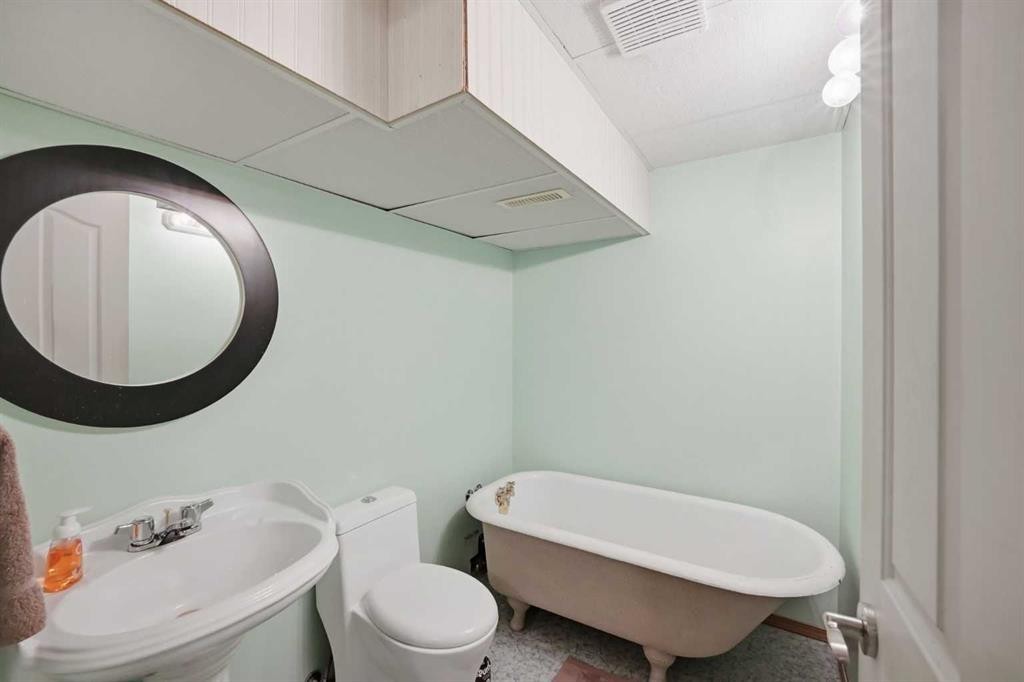 37 Appleside Close Se, Calgary, AB