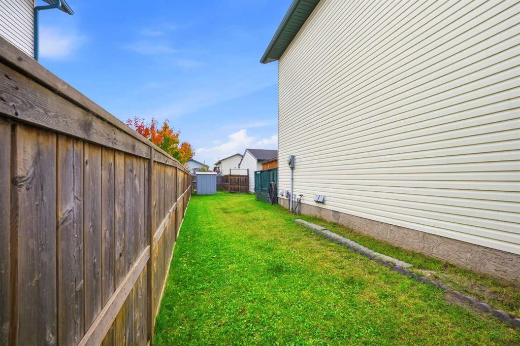 37 Appleside Close Se, Calgary, AB