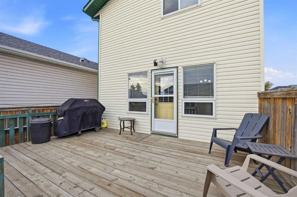 37 Appleside Close Se, Calgary, AB