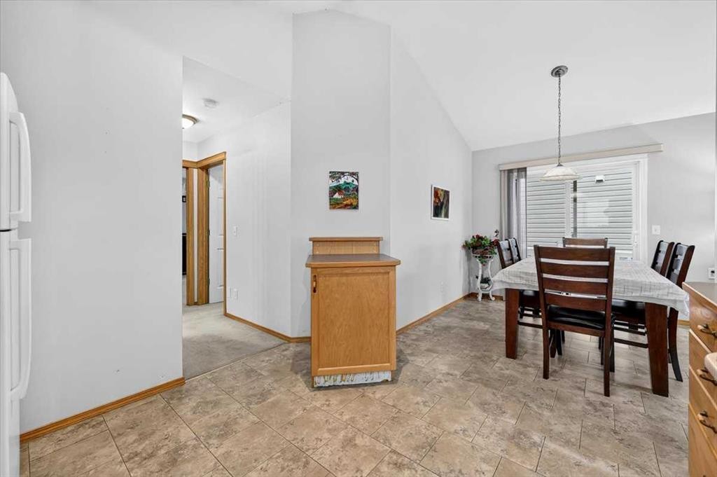 26 Saddlemead Way Ne, Calgary, AB