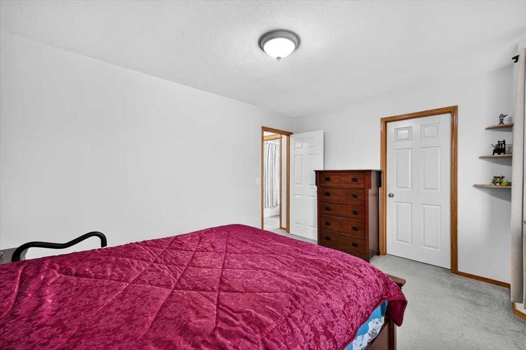 26 Saddlemead Way Ne, Calgary, AB
