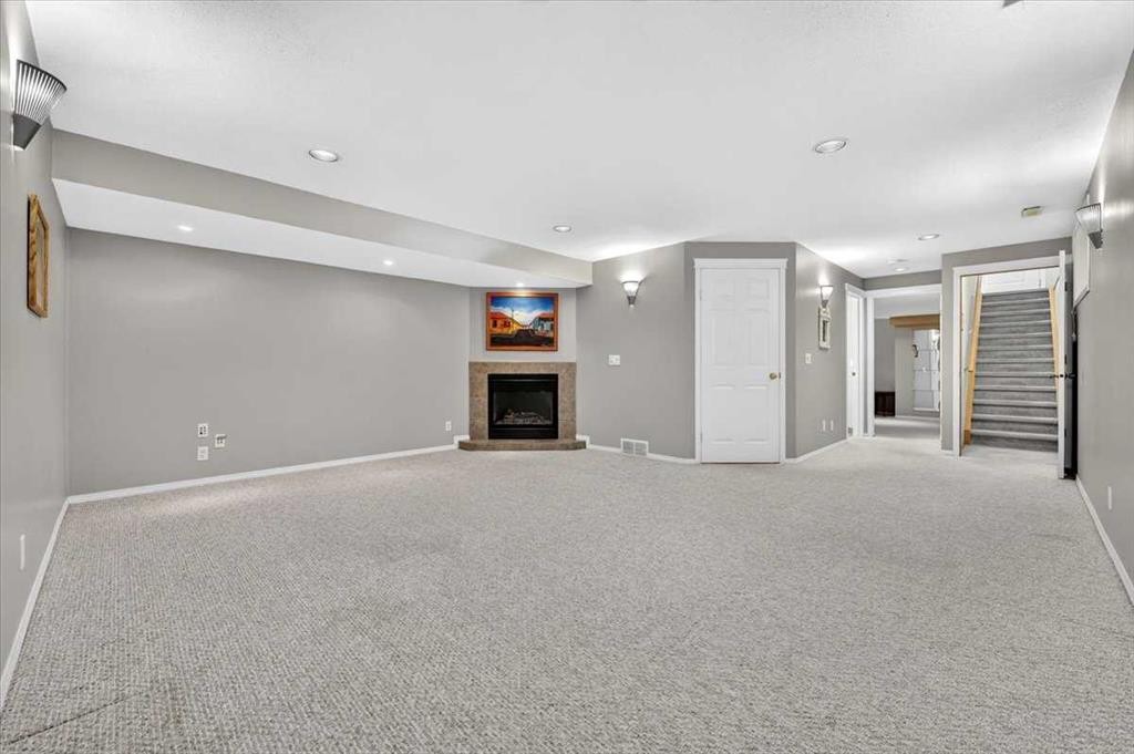 26 Saddlemead Way Ne, Calgary, AB